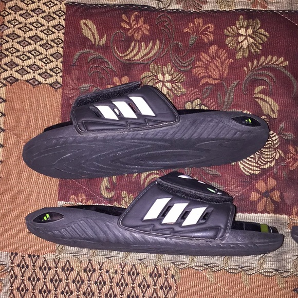 Adidas slides - Picture 3 of 7